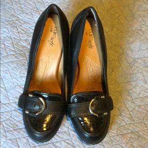 Women’s EuroSoft leather dress shoes